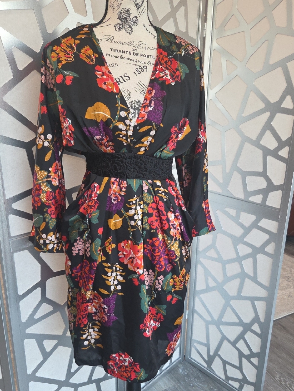 H&M Black Floral V-Neck Long Sleeve Dress with Multicolor Print